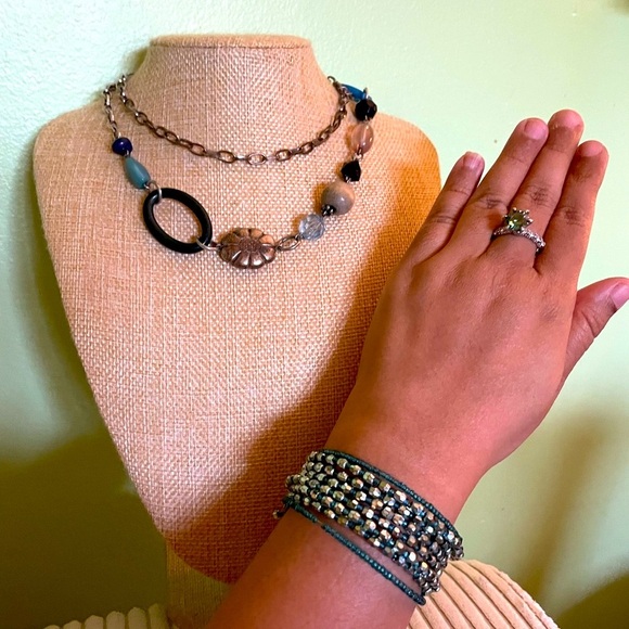 Elegant 3 Piece Turquoise and Silver Jewelry Bundle - Picture 11 of 16